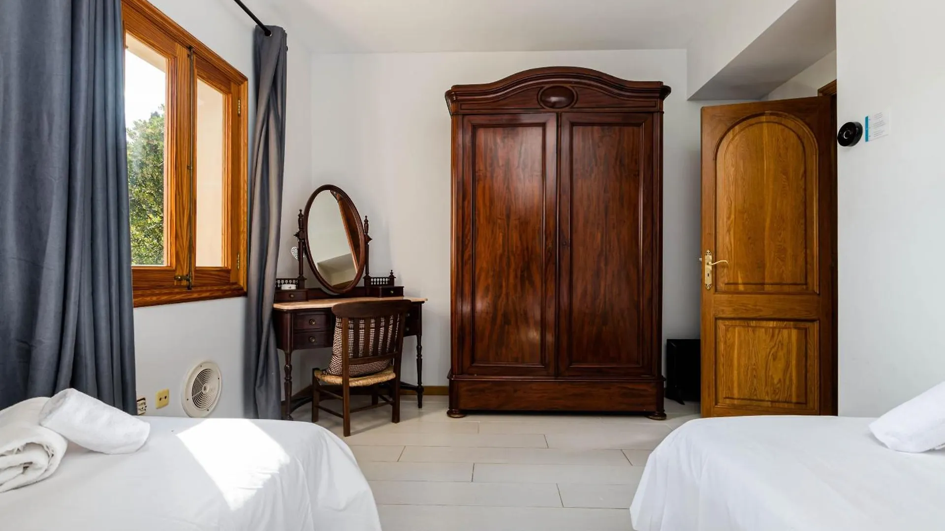 Yourhouse Tramontana Villa Lloseta Spanyolország